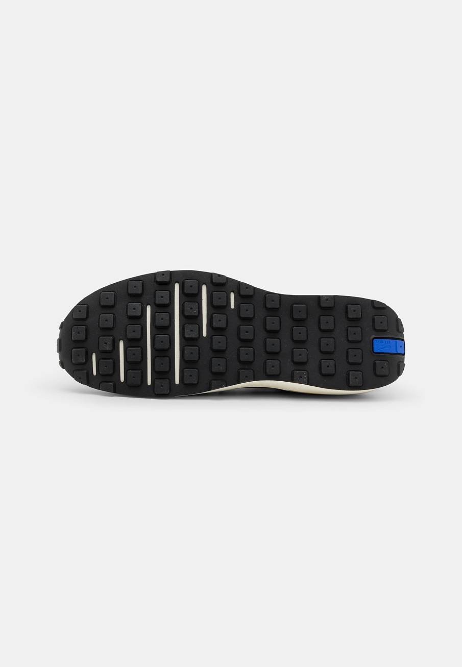 Фото № 5 с приближением к товару «‎Nike Waffle One »