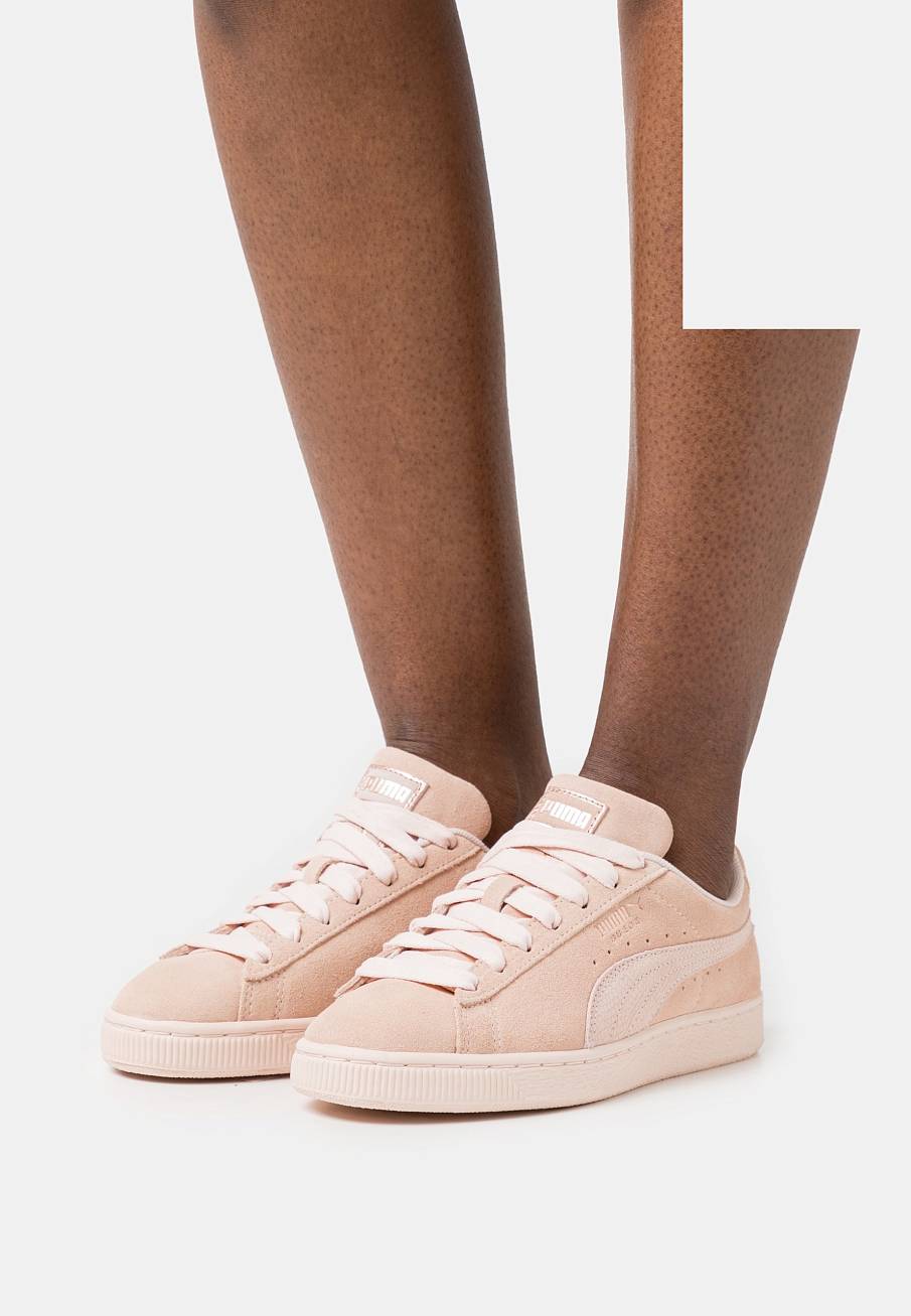Фото № 4 с приближением к товару «‎Puma Classic Neutrals »
