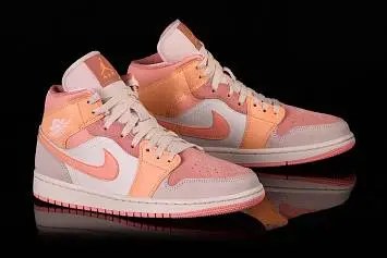 Nike Air Jordan 1 Retro SE Wmns Apricot - 3