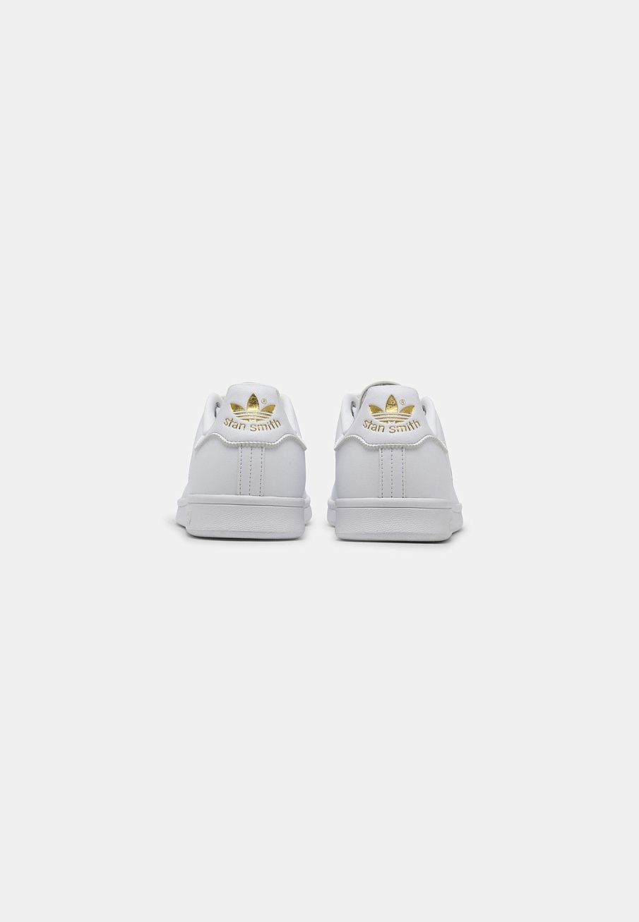 Фото № 3 с приближением к товару «‎Adidas Stan Smith »