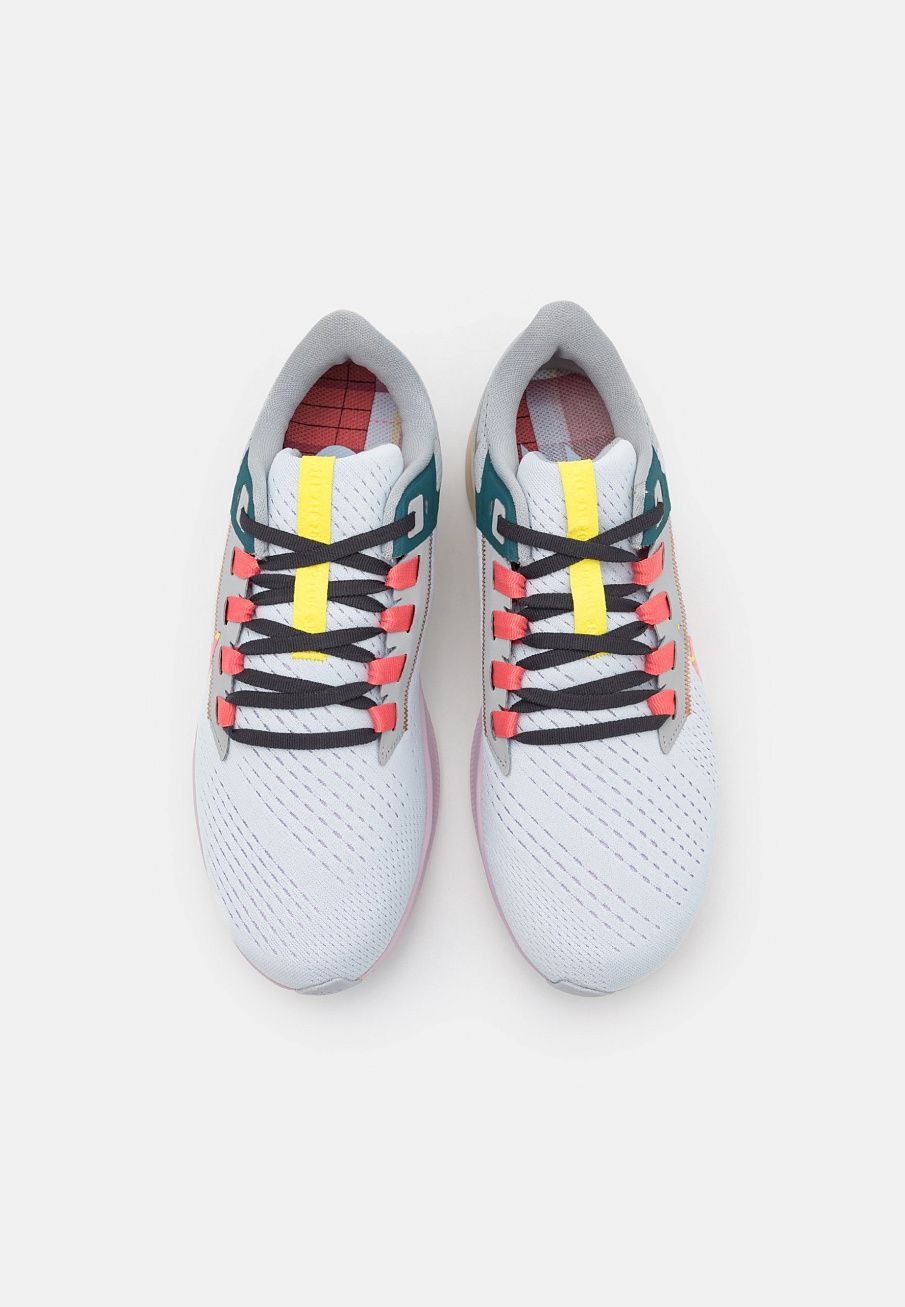Фото № 4 с приближением к товару «‎Nike Air Zoom Pegasus 38»