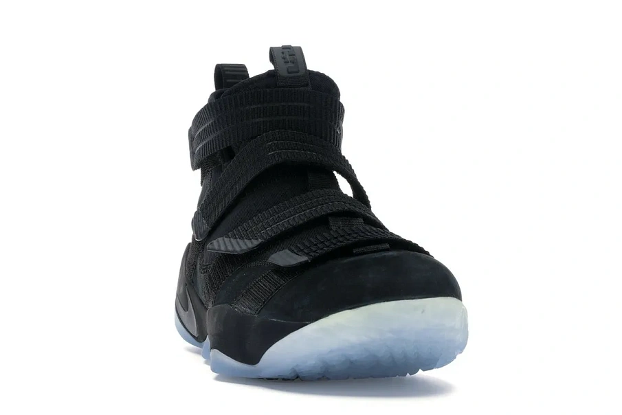 Фото № 3 с приближением к товару «‎Nike LeBron Zoom Soldier 11 Prototype»