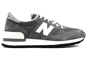New Balance 990v1