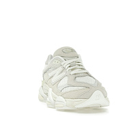 Фото № 2 с приближением к товару «‎New Balance 9060 Angora Sea Salt»