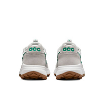 Фото № 4 с приближением к товару «‎Nike Acg »