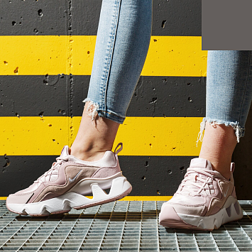 Nike Wmns RYZ 365 'Barely Rose' Barely RoseWhitePlum Chalk - 5