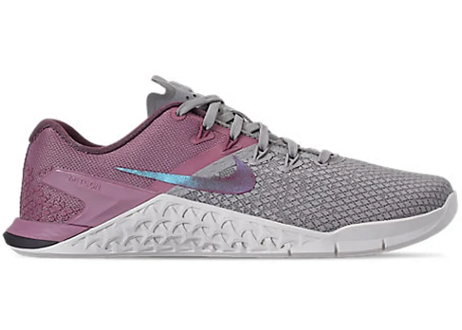 Фото № 1 с приближением к товару «‎Nike Metcon 4 XD Atmosphere Grey True Berry »