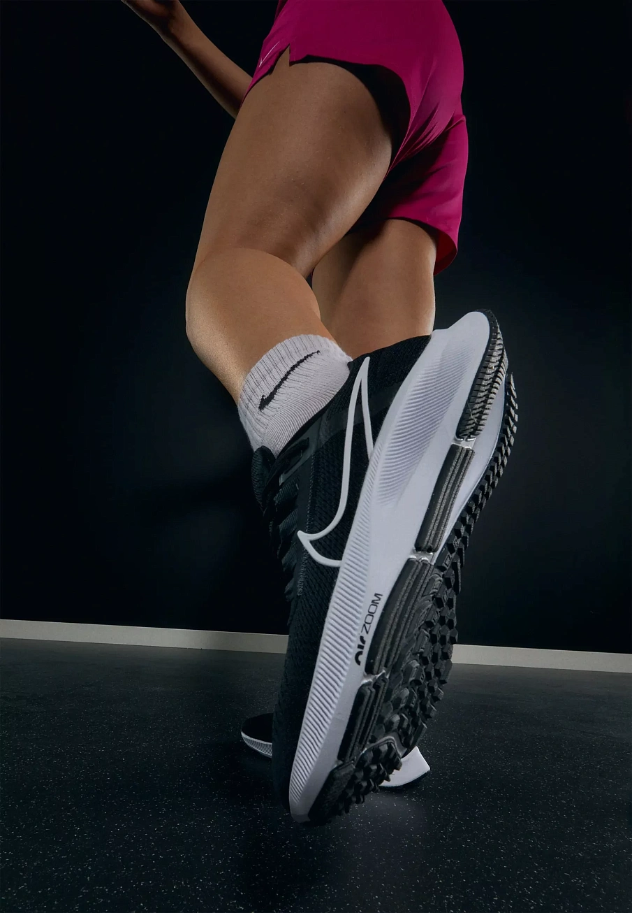 Фото № 4 с приближением к товару «‎AIR ZOOM PEGASUS 38»