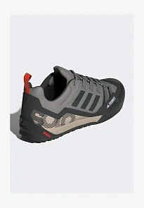 Фото № 4 с приближением к товару «‎TERREX SWIFT SOLO HIKING»