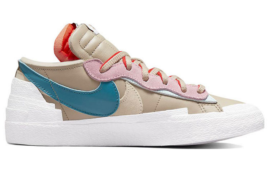 Фото № 2 с приближением к товару «‎KAWS sacai Nike Blazer Low Skate shoes Reed»