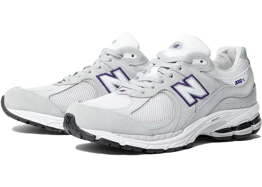 Фото № 1 с приближением к товару «‎New Balance 2002R»