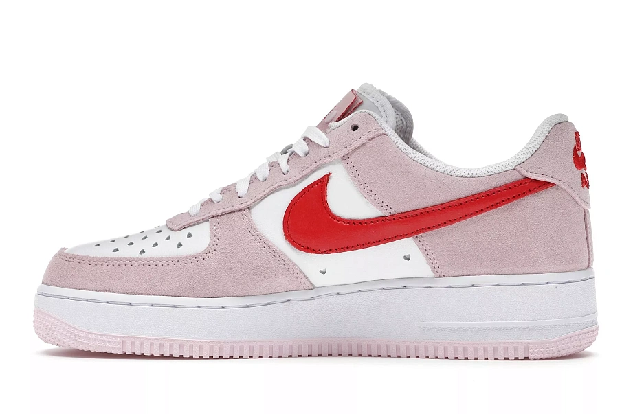 Фото № 5 с приближением к товару «‎Nike Air Force 1 Low '07 QS Valentine's Day Love Letter»