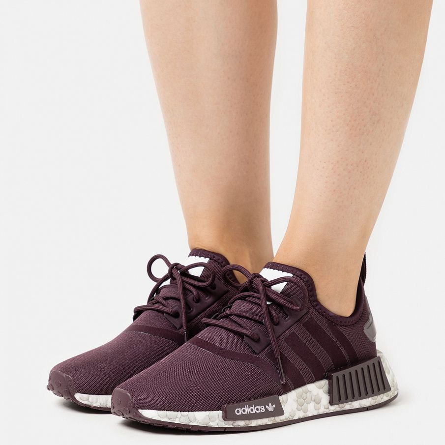 Фото № 2 с приближением к товару «‎Adidas Nmd_r1 »