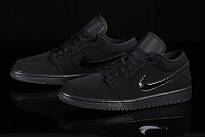 Фото № 2 с приближением к товару «‎Nike Air Jordan 1 Retro Triple »