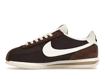 Фото № 3 с приближением к товару «‎Nike Cortez»