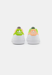 Фото № 3 с приближением к товару «‎Adidas Stan Smith »
