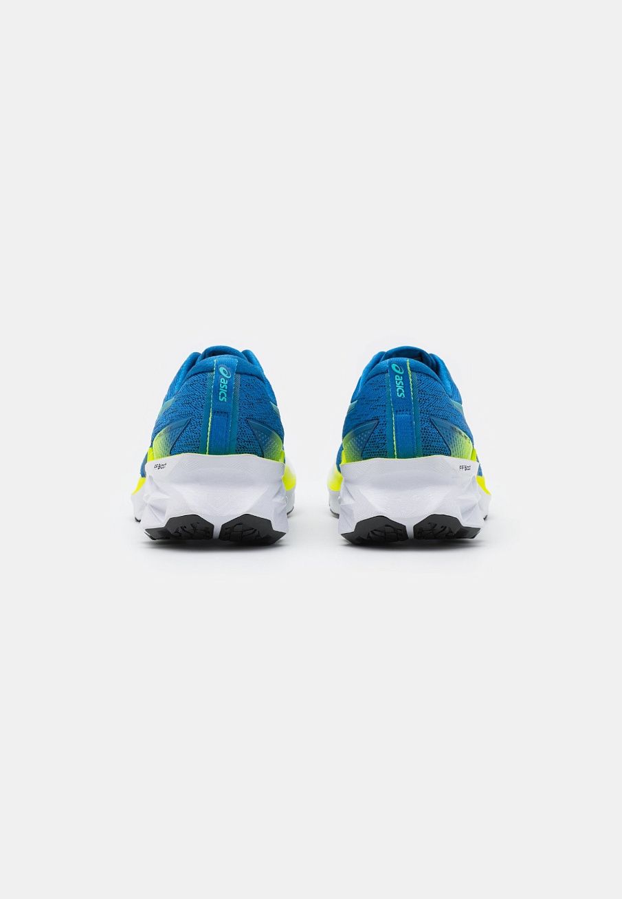 Фото № 2 с приближением к товару «‎Asics Novablast 2»