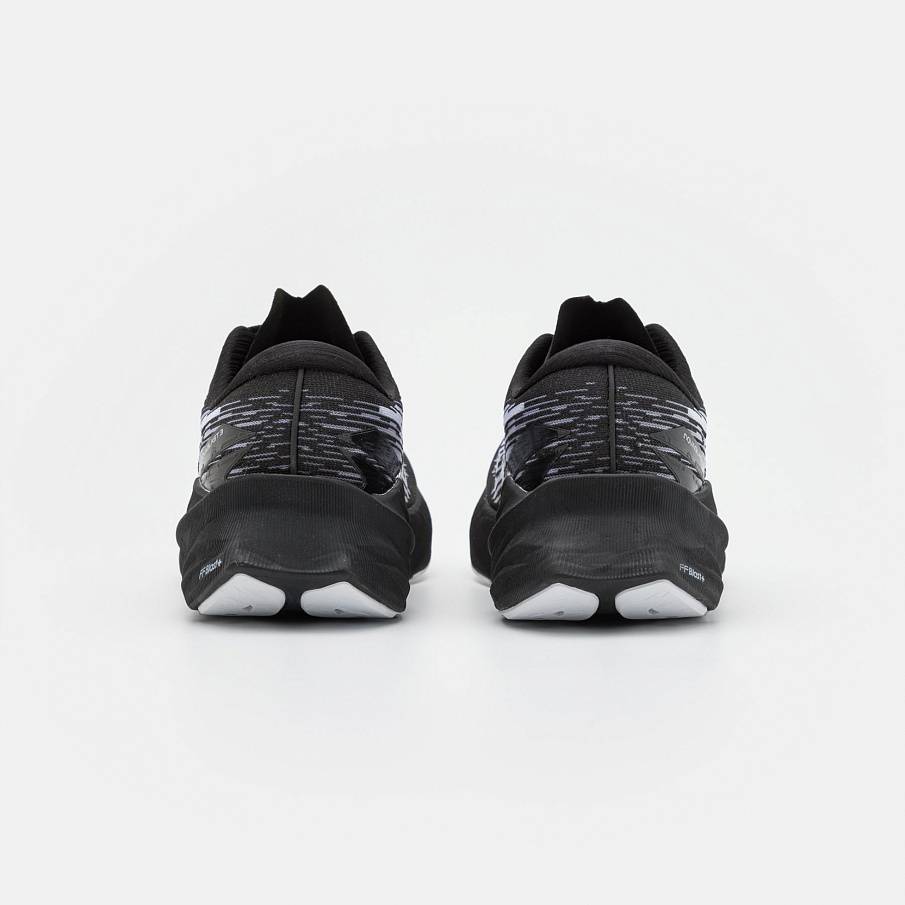 Фото № 5 с приближением к товару «‎Asics Novablast 3»