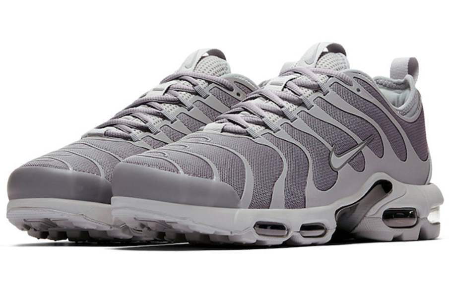 Фото № 3 с приближением к товару «‎Nike Air Max Plus TN Ultra Sneakers Grey»