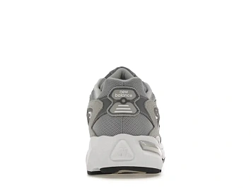 New Balance 725 - 4