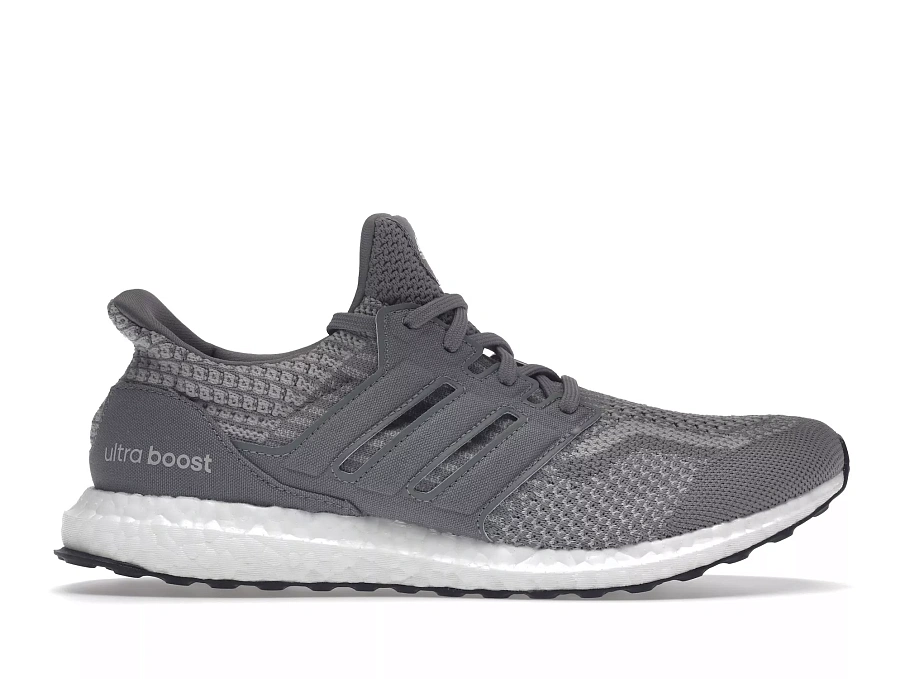Фото № 1 с приближением к товару «‎adidas Ultra Boost 5.0 DNA Grey Three»