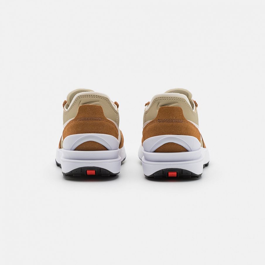 Фото № 3 с приближением к товару «‎Nike Waffle One »