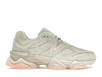Фото № 1 с приближением к товару «‎New Balance 9060»