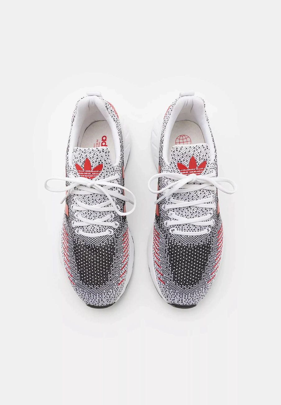 Фото № 3 с приближением к товару «‎SWIFT RUN 22 UNISEX»