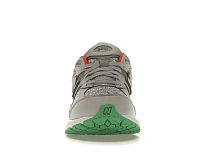 Фото № 2 с приближением к товару «‎New Balance 2002R»
