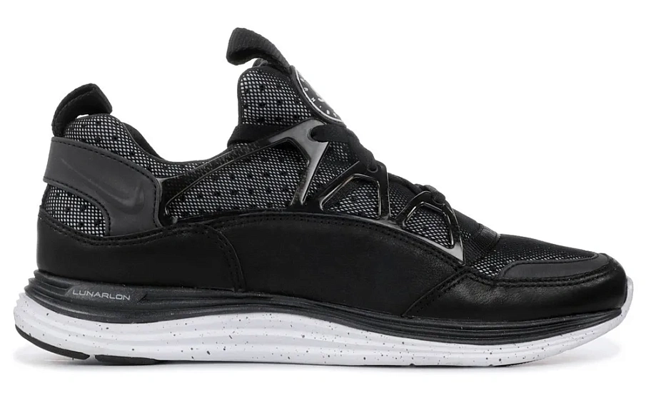 Фото № 1 с приближением к товару «‎Nike Lunar Huarache Light Black»