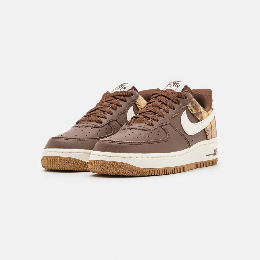 Фото № 2 с приближением к товару «‎Nike Air Force 1 »