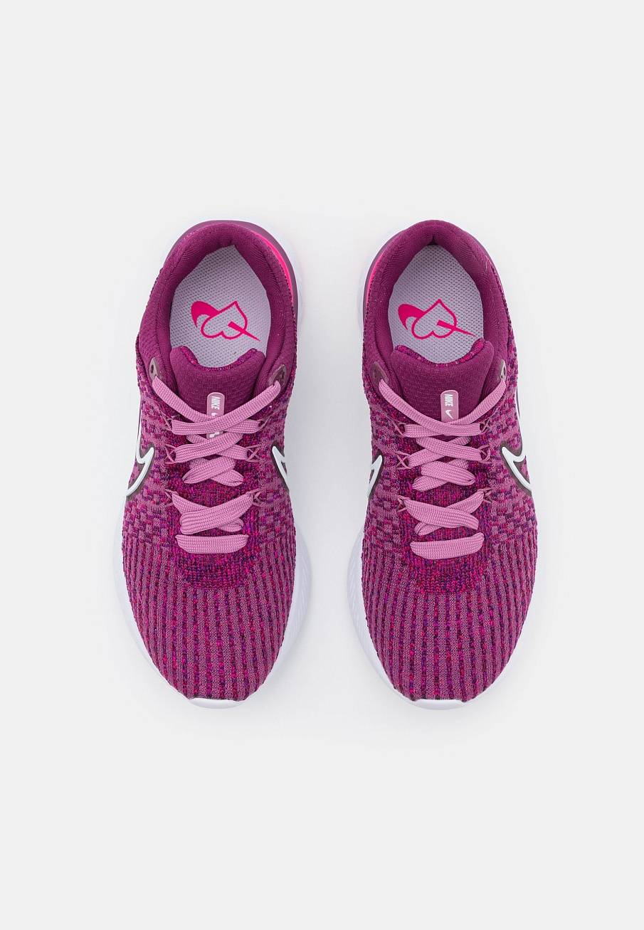 Фото № 4 с приближением к товару «‎Nike React Infinity FK 3»