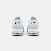 Фото № 3 с приближением к товару «‎Nike Air Max Impact 4»