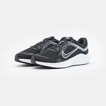 Nike Quest 5 - 2
