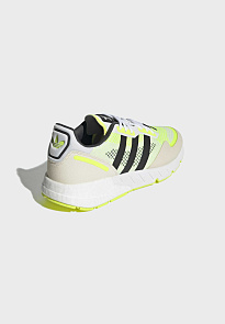 Фото № 4 с приближением к товару «‎Adidas »