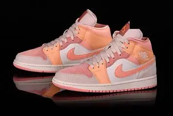 Nike Air Jordan 1 Retro SE Wmns Apricot - 2