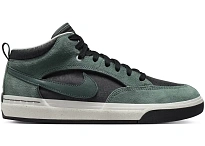 Фото № 1 с приближением к товару «‎Nike SB React Leo»