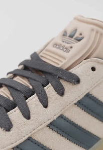 Фото № 3 с приближением к товару «‎GAZELLE»