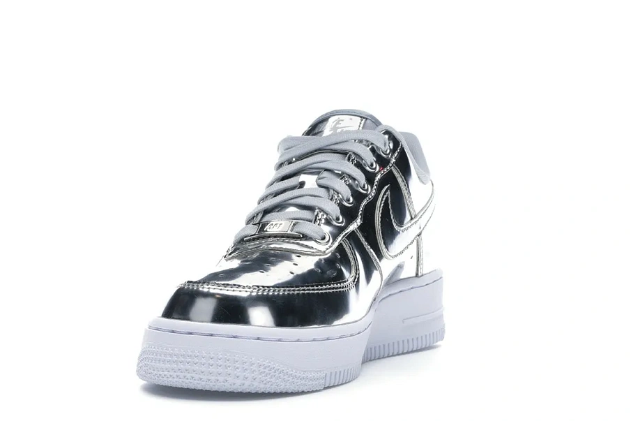Фото № 4 с приближением к товару «‎Nike Air Force 1 Low Metallic Chrome »