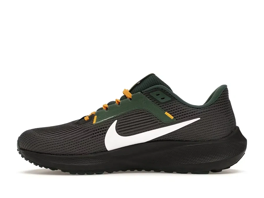 Фото № 3 с приближением к товару «‎Nike Pegasus 40»
