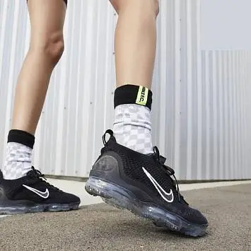 Nike Wmns Air VaporMax 2021 Flyknit 'Black Speckled' - 4