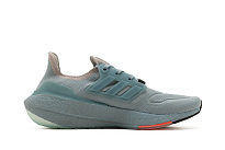 Фото № 3 с приближением к товару «‎Adidas Ultraboost 22»