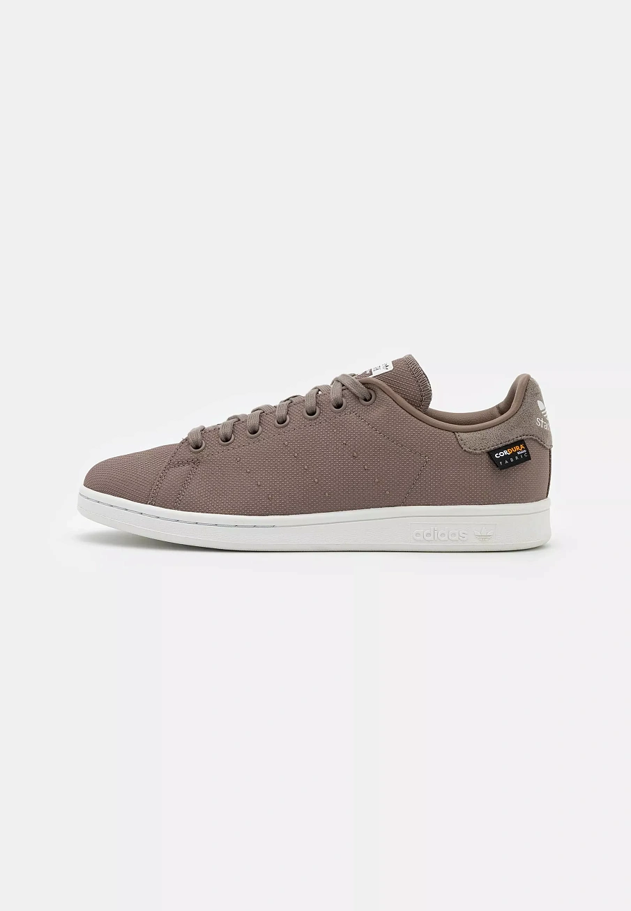 Фото № 1 с приближением к товару «‎STAN SMITH UNISEX»