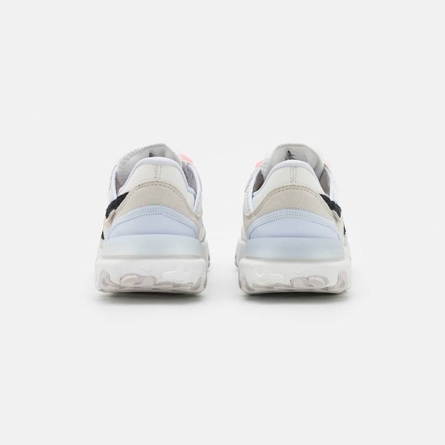 Фото № 3 с приближением к товару «‎Nike React R3vision »