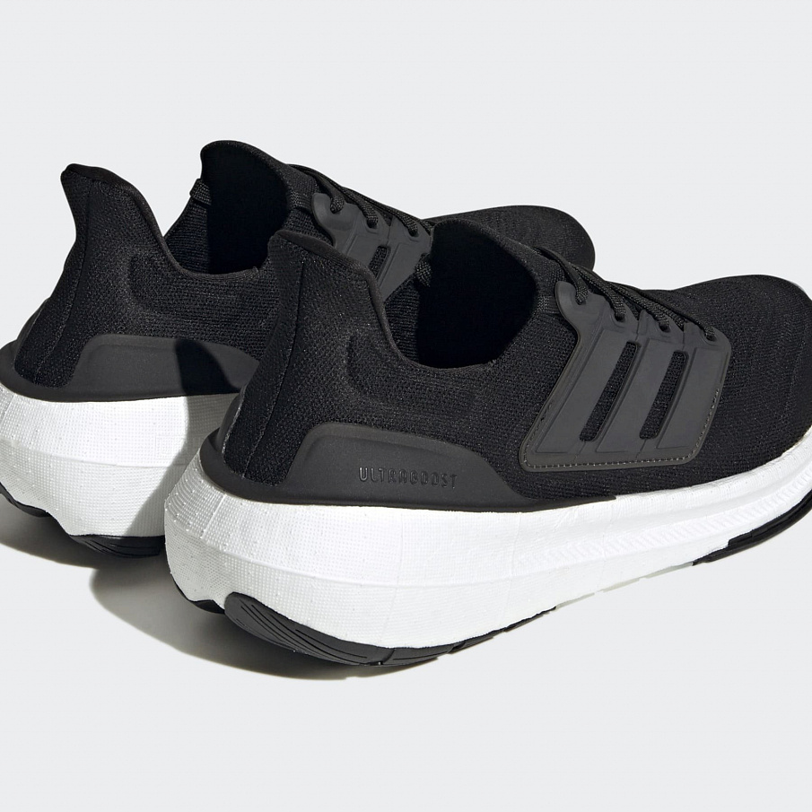 Фото № 4 с приближением к товару «‎Adidas Ultraboost Light»