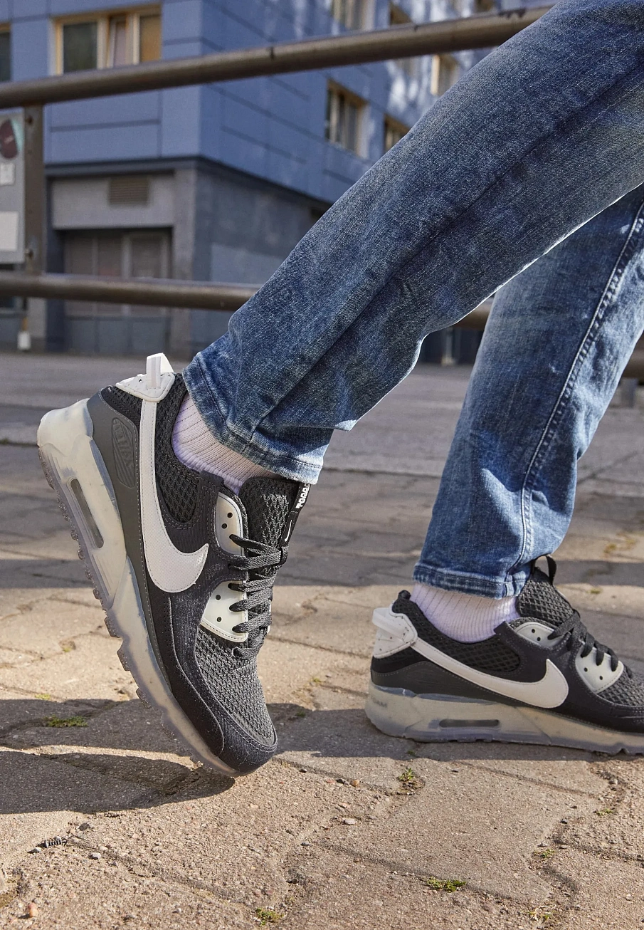 Фото № 1 с приближением к товару «‎NIKE AIR MAX TERRASCAPE 90 NN»