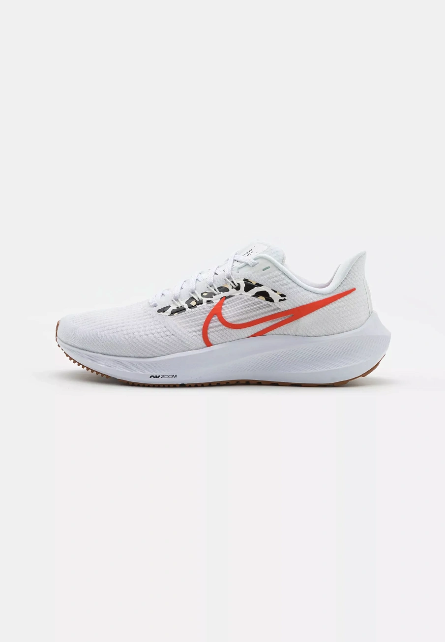Фото № 1 с приближением к товару «‎AIR ZOOM PEGASUS 39 LP»