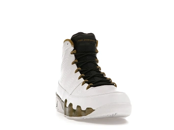 Jordan 9 Retro Statue - 3