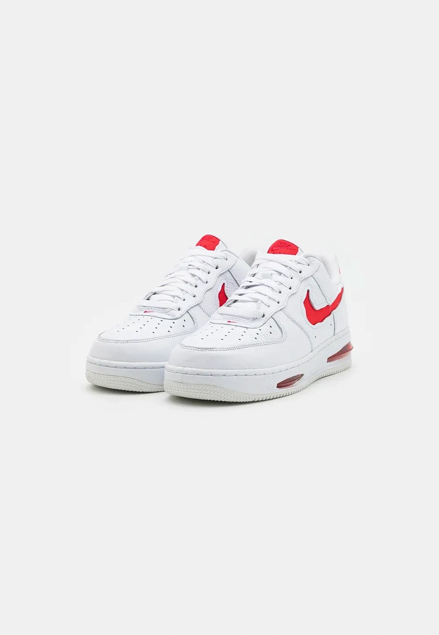 Фото № 2 с приближением к товару «‎AIR FORCE 1»