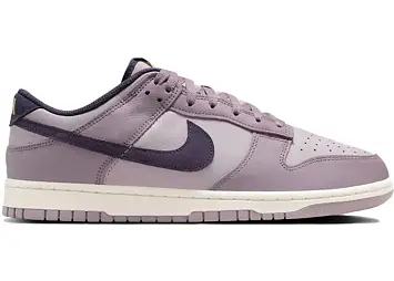 Nike Dunk Low SE
